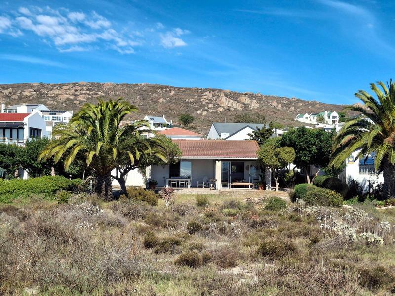 2 Bedroom Property for Sale in Hannasbaai Western Cape